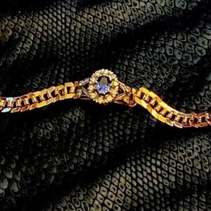 Vintage style Natural Diamonds Sapphire exclusive design woman bracelet